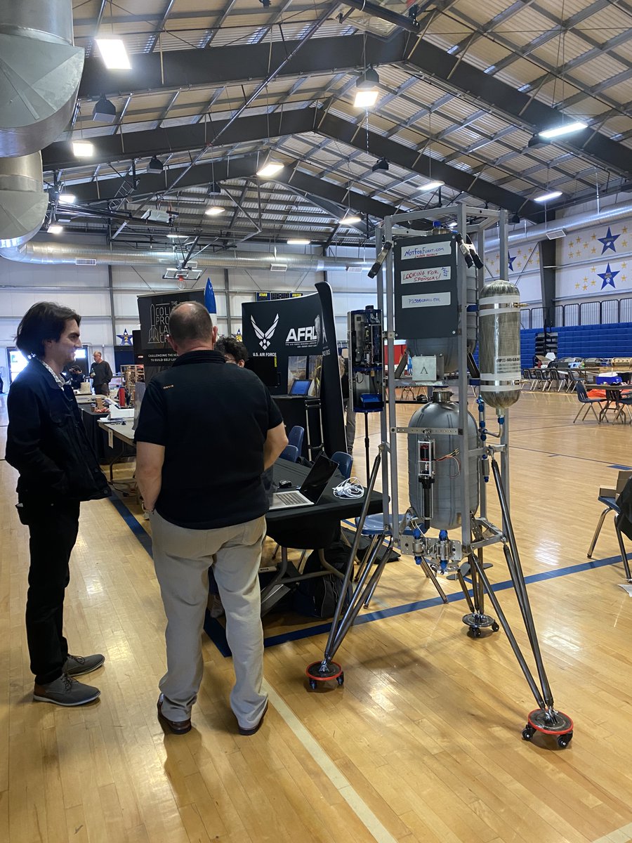LanderChallenge's tweet photo. Enjoyed hanging out at the Reaction Research Society Symposium this weekend with @lysandrou_ + his awesome lander, and @SEDS_UCSD &amp; other teams! https://t.co/W8MMsGtbmY