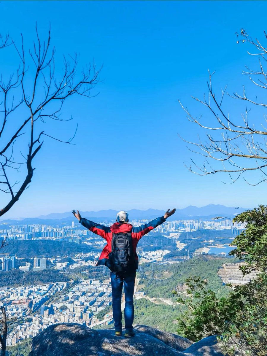 mardingtop's tweet photo. Start a new week with Mardingtop!

#Mardingtop #outdoor #hiking #adventure #backpack #tactical #happy #camping #trip #travel https://t.co/kqap4SNT1w