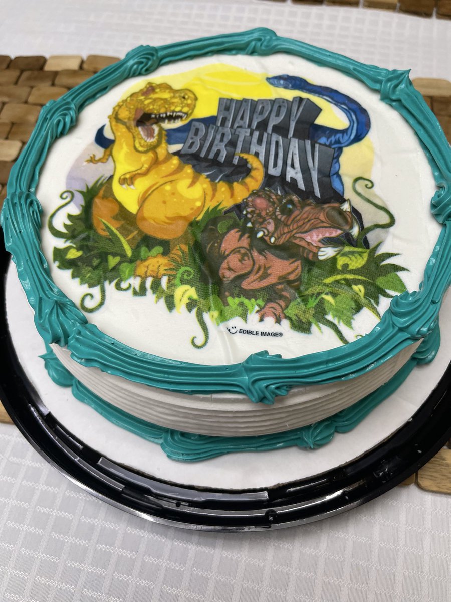 cgardea4's tweet photo. So blessed to be surrounded by family this weekend, and feel fortunate to outlasted the dinosaurs. 🤣🤣🤣 https://t.co/LcmALji1Lc