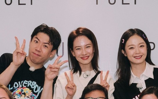 softprophecy's tweet photo. Running Man photo op photos were released 🎉

🔗https://t.co/KfdPH8Pu3r https://t.co/NWWN1tdIzn