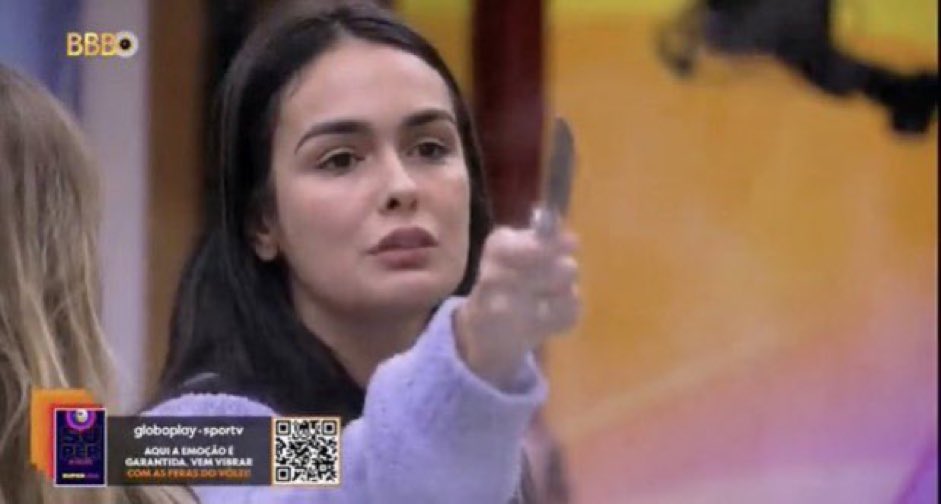 mulherzinha agressiva e metida não dá mais pra ela ficar não pode chegar na final chega #ForaLarissa