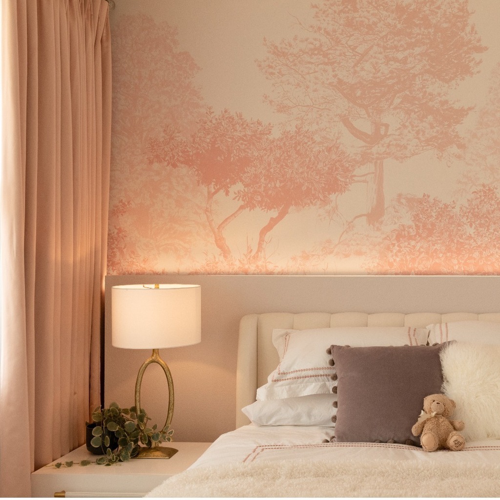 LA_Designs's tweet image. So if the little girl loves pink, why not create a pink forest for her? It's like seeing the world through rose-colored glasses. Wallpaper by #SianZeng - Classic Hua Trees Mural in Pink. @lindaallendesigns⁣
photo: @jeffgreenphoto⁣
⁣
#littlegirlsroom ⁣
#pinkgirlsroom ⁣
#i…
