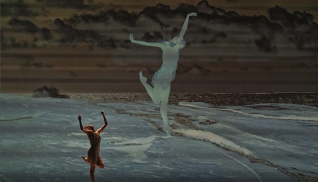 Visionary #AlonzoKing's LINES Ballet “Let Not Your Heart Be Troubled” with Lisa Fischer's voice, Richard Misrach's imagery, and the spectacularly talented @LinesBallet  dancers is 🎆absolute magic🎇

Go see it now till Apr 23 in SF then on tour: linesballet.org/lines-ballet-c…