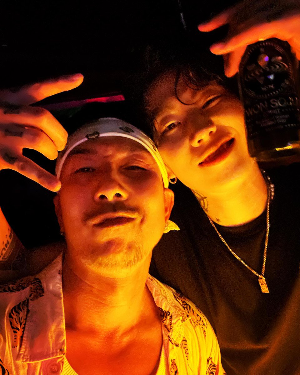 DawnoyP's tweet photo. #WONSojuNightOut
#MOREVISON #JAYPARK #박재범 #WONSojuTH
ทรงอย่างแบด คริสตี้อย่างบ่อย https://t.co/7WkNgKMP0G