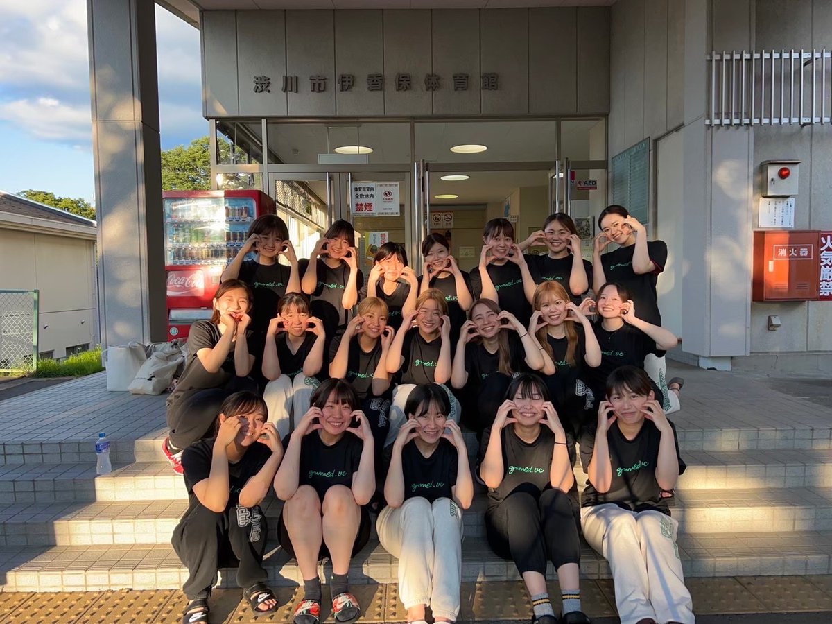 guvc2016's tweet photo. 新入生の皆さん、部活はもう決まりましたか？
迷っている方はぜひ女バレに一度見学に来てみてください😆🏐

今後の活動予定
4/18（火）17:45~ @群馬アルソック(送迎します🚘)
4/20（木）17:30~ @昭和体育館
4/25（火）17:45~ @群馬アルソック(送迎します🚘)

#春から群大 https://t.co/ieZwM7jw8o