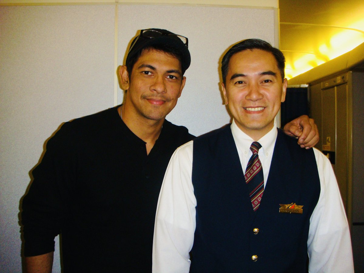 leonides_pena's tweet photo. CABIN CREW LIFE ✈️

Flying with Mr. Pure Energy ~ Mr. Gary Valenciano 🎤

#CountdownToRetirement 7 days to go https://t.co/MiSLVe7UHR