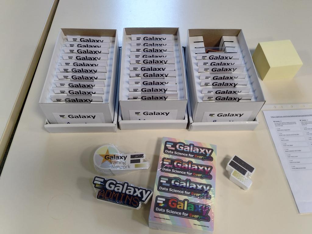 Our #usegalaxy Admin workshop has started! One week intense training to run national and international Galaxy servers. Thanks to <a href="/EoscLife/">EOSC-Life</a> and <a href="/ELIXIRnodeBE/">ELIXIR Belgium</a> for funding and hosting us!