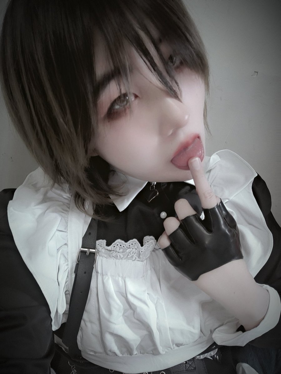 boheyuyu's tweet photo. #mtf #药娘 #女仆 #TS #男の娘  #女装大佬 ＃伪娘 ���拾衣服发现了，好久没拍图了 https://t.co/ih6BAUROFF