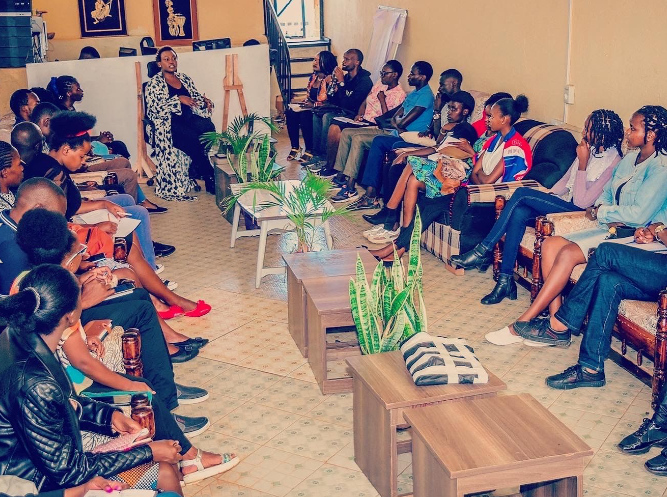 mwaki_link's tweet photo. Just attended an amazing personal development talk at Icons Hubs Kisii, hosted by Million Hugs. The key takeaway for me was that opportunities align themselves for those who are ready. @sistksu 
#mentalhealth #personaldevelopment #Millionhugs https://t.co/9g7BKwvpEq