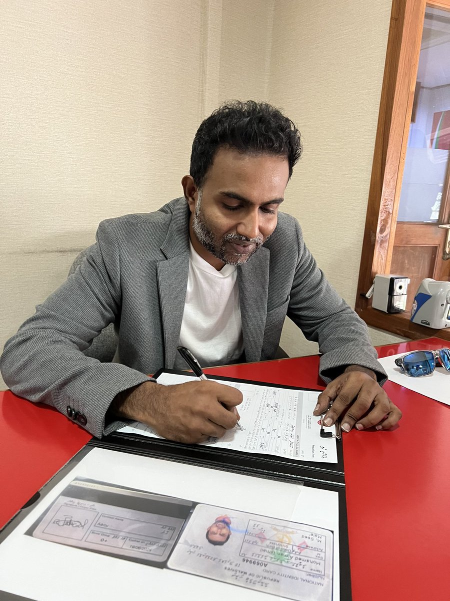 Many congrats to <a href="/AimonIsmail/">Aimon Ismail (Aanu)</a> longtime MDP member, for joining <a href="/JPSecretariat/">JP Secretariat</a> and pledging Hon <a href="/qasimibrahim/">Qasim Ibrahim</a> for #2023 <a href="/riyaz_rasheed/">Riyaz Rasheed</a> <a href="/Ali__Arif/">Ali Arif</a>