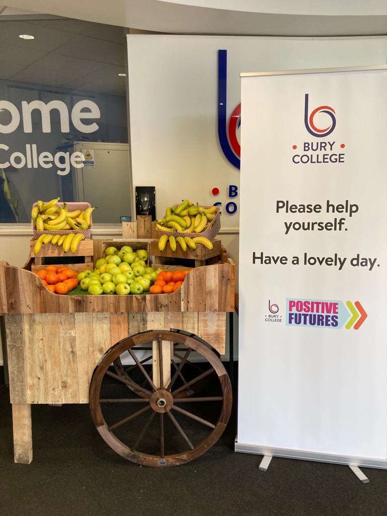 Bury_College's tweet photo. Itβs great to welcome students and staff back on campus today! Remember to pick up your free fruit on your way in.
A huge thanks to our wonderful Construction department who crafted our brand-new fruit cart that is now on display in the Millennium Centre.
#OneCollegeOneTeam https://t.co/a7z3mtom6E