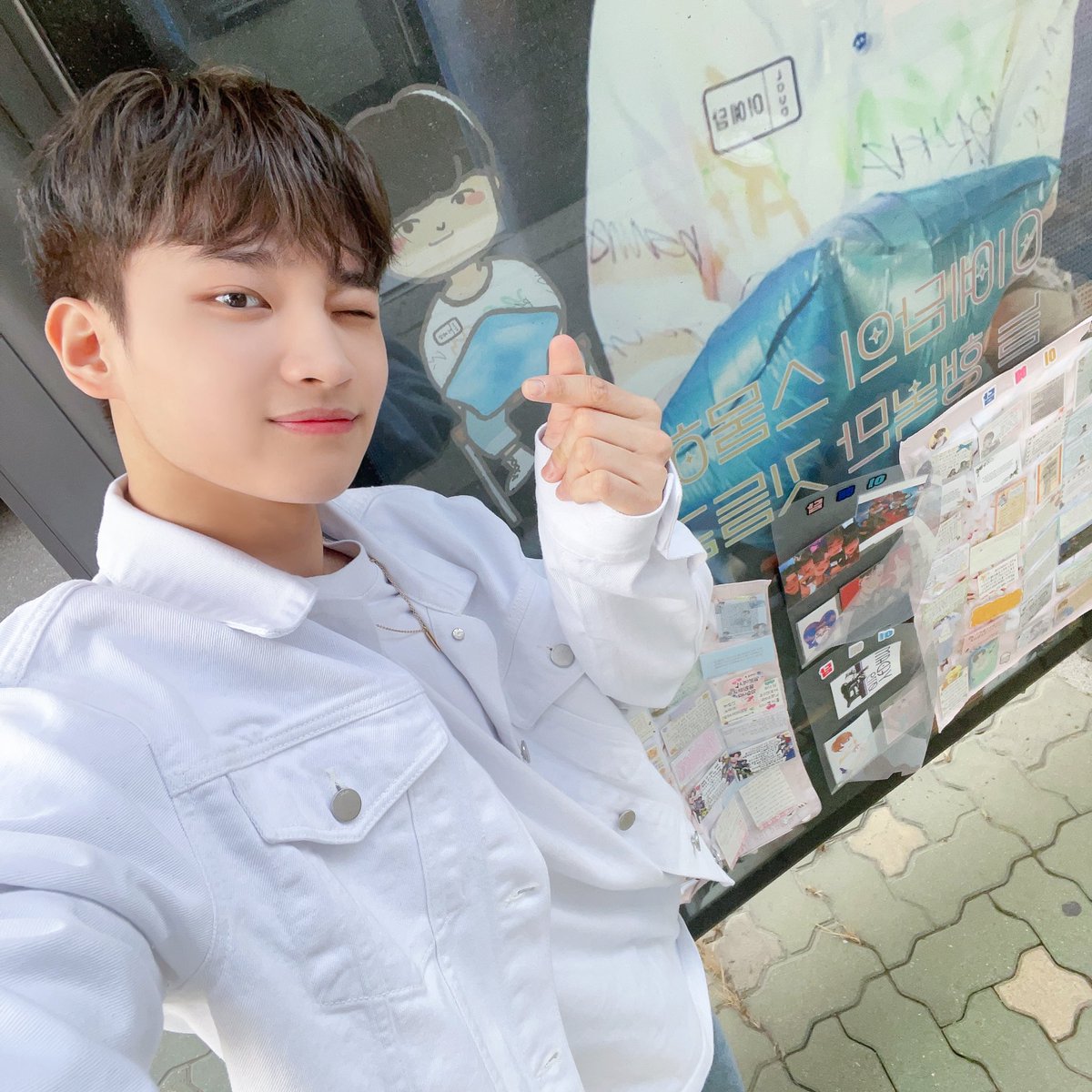 Official LM Ent tweet media