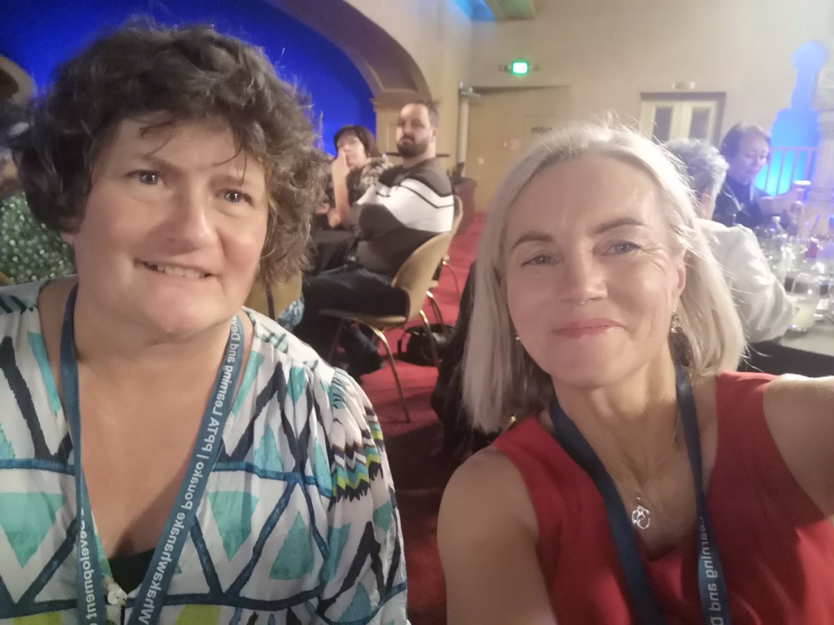 Lovely to meet <a href="/vanschaijik/">Sonya #SOLOTaxonomy</a> at the #pptaeducon23 <a href="/NZPPTA/">Teachers@ PPTA</a> and to talk about the early days <a href="/clusternz/">Manaiakalani Cluster</a>