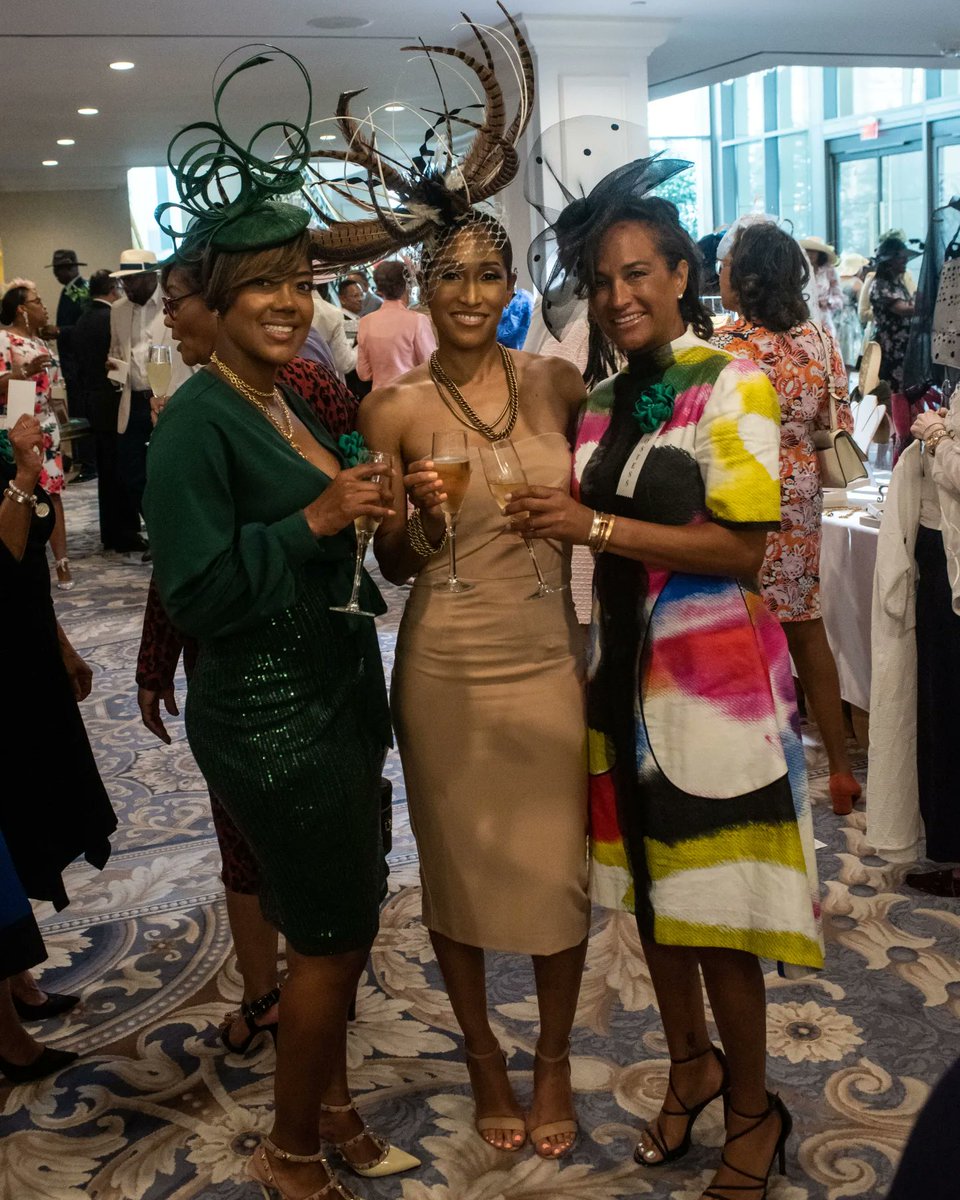 Washington (DC) Chapter of The Links, Incorporated celebrates 75 years of friendship and service with Champagne 🍾 and Chapeaux 👒

🔗💚🤍Linkdom💚🤍🔗

#links #friendship #service #blackexcellence #washingtondclinks #champagneandchapeaux 

Most Photos: Bernadette Dare
