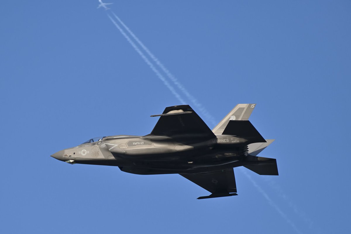 modelight329's tweet image. 2023/04/17
しばらく横田基地にご入院だったF-35B/VK15がめでたくご退院☺️
偶然ヒコーキ雲が映り込んだコマがあって、私も満足😁
懲りずにまた来てね〜👋
#RJTY  #横田基地