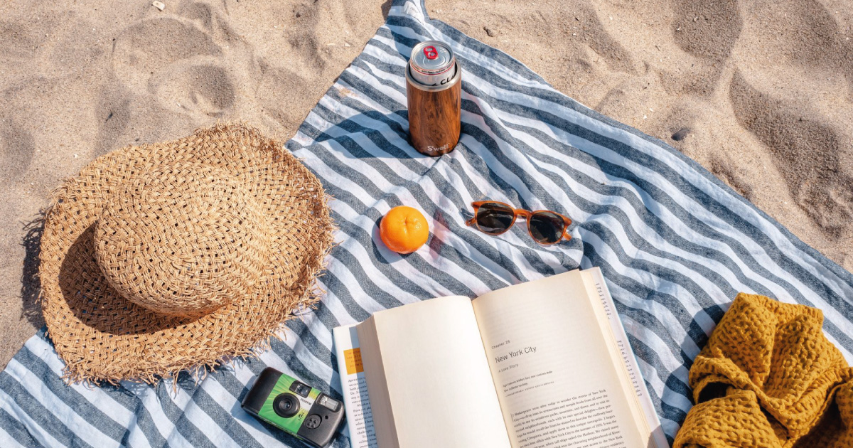 [#Social 🟣] 
Avec les ponts qui arrivent, certains de vos salariés souhaitent avoir un week-end de 4 jours ?
C'est l'occasion de refaire le point sur les congés payés ! 

👉 Lire l'article sur notre blog : bit.ly/3TQO2rJ