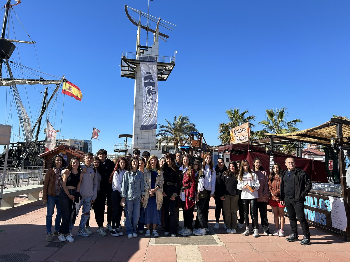 L'IES Miquel Peris i Segarra del Grau ha aprofitat Escala a Castelló per a dur a terme un projecte sobre el 500 aniversari de la volta al món. Enhorabona als profes, per inspirar a l'alumnat a aplicar la didàctica també fora dels centres 👏🏻