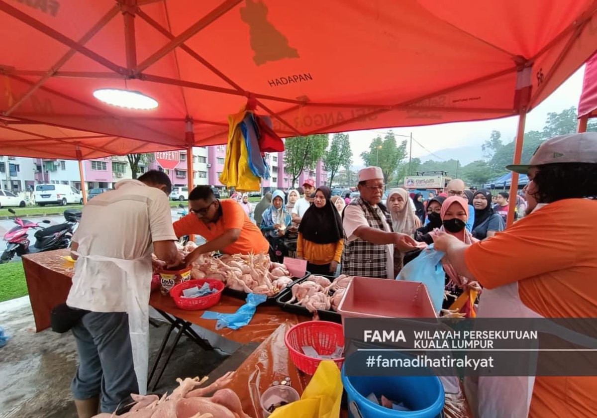 Fama_WilayahKL's tweet photo. 16 April 2023 | Ahad | 7.30pagi-12.00tengahari | Masjid Al-Falah, Taman Tun Teja Rawang | Jualan MEGA Ehsan Aidilfitri 2023 |

Telah berlangsung Jualan MEGA Ehsan Aidilfitri 2023 yang diadakan di Masjid Al-Falah, Taman Tun Teja Rawang. https://t.co/XkDugFYUja