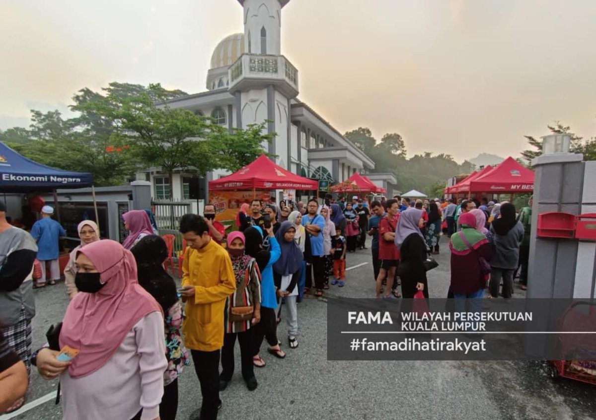 Fama_WilayahKL's tweet photo. 16 April 2023 | Ahad | 7.30pagi-12.00tengahari | Masjid Al-Falah, Taman Tun Teja Rawang | Jualan MEGA Ehsan Aidilfitri 2023 |

Telah berlangsung Jualan MEGA Ehsan Aidilfitri 2023 yang diadakan di Masjid Al-Falah, Taman Tun Teja Rawang. https://t.co/XkDugFYUja