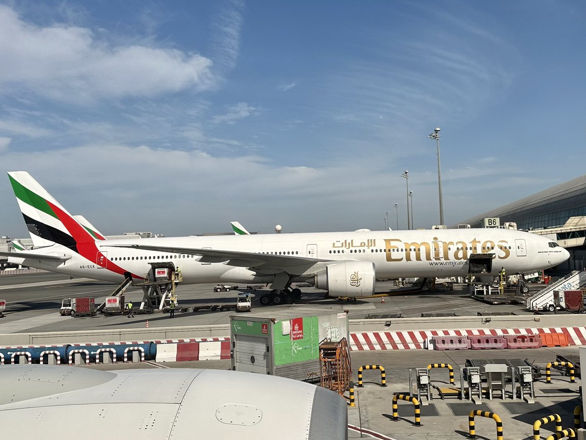 HeddoSiebs's tweet photo. #onthemove #letstakeoff✈️ #zimbabwe #harare #1ststop 🙋‍♂️ https://t.co/RpoY6FrG6t
