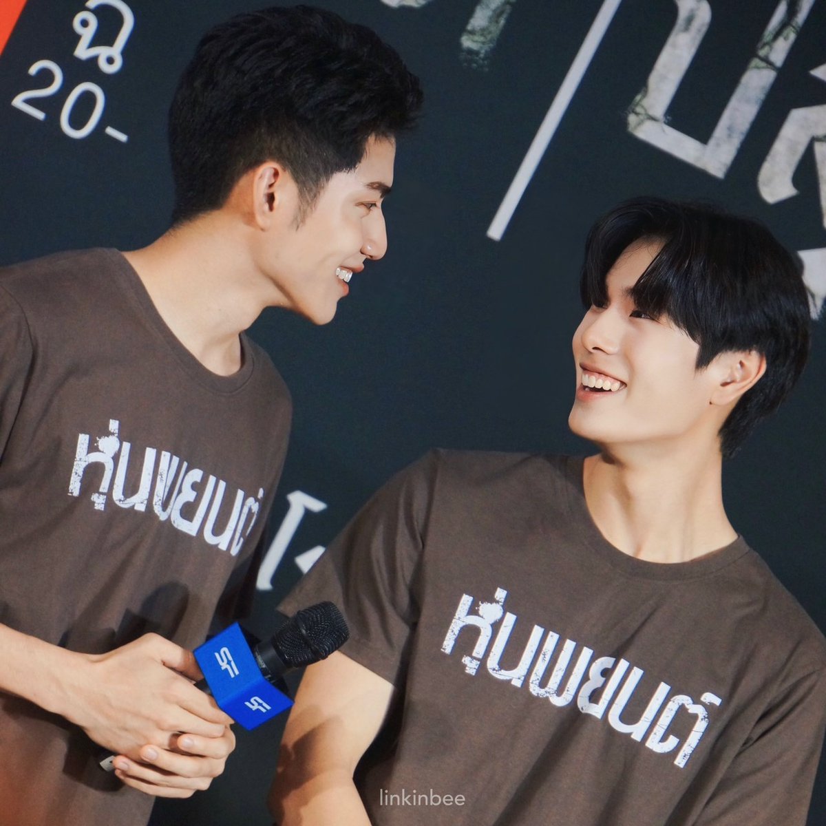 Kanpiccha1995's tweet photo. ดีงามที่สุด !!! 😆😆
#ปลุกพยนต์ 
#หุ่นพยนต์ 
#ปอนด์ภูวินทร์ https://t.co/YbSgvcwhsv
