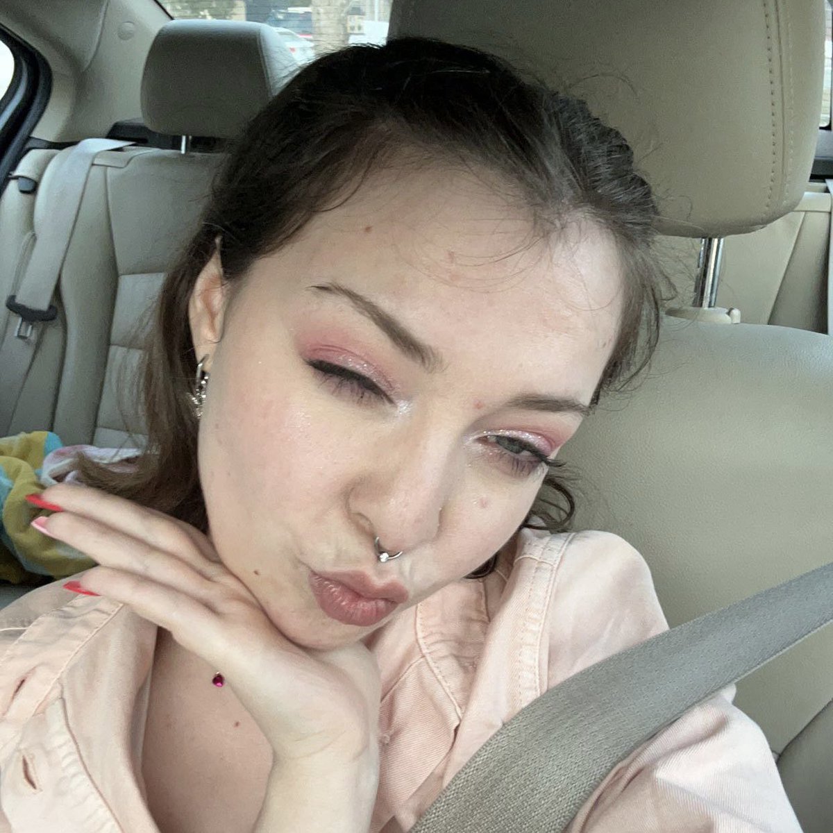 doryunswatch's tweet image. another pattern / pairing selca day 💗

#patternselcaday #pairingselca #pattern_official #pairinglovesyou #PATTERN #PRSD #패턴 #KYO @With_Us_Pattern