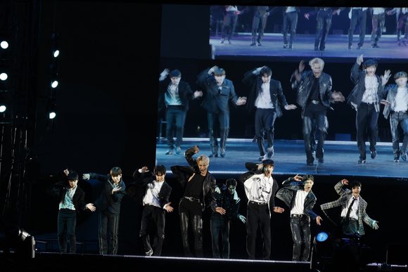 knockknock0408's tweet photo. EXO
@weareoneEXO https://t.co/TVaXtZPtt8