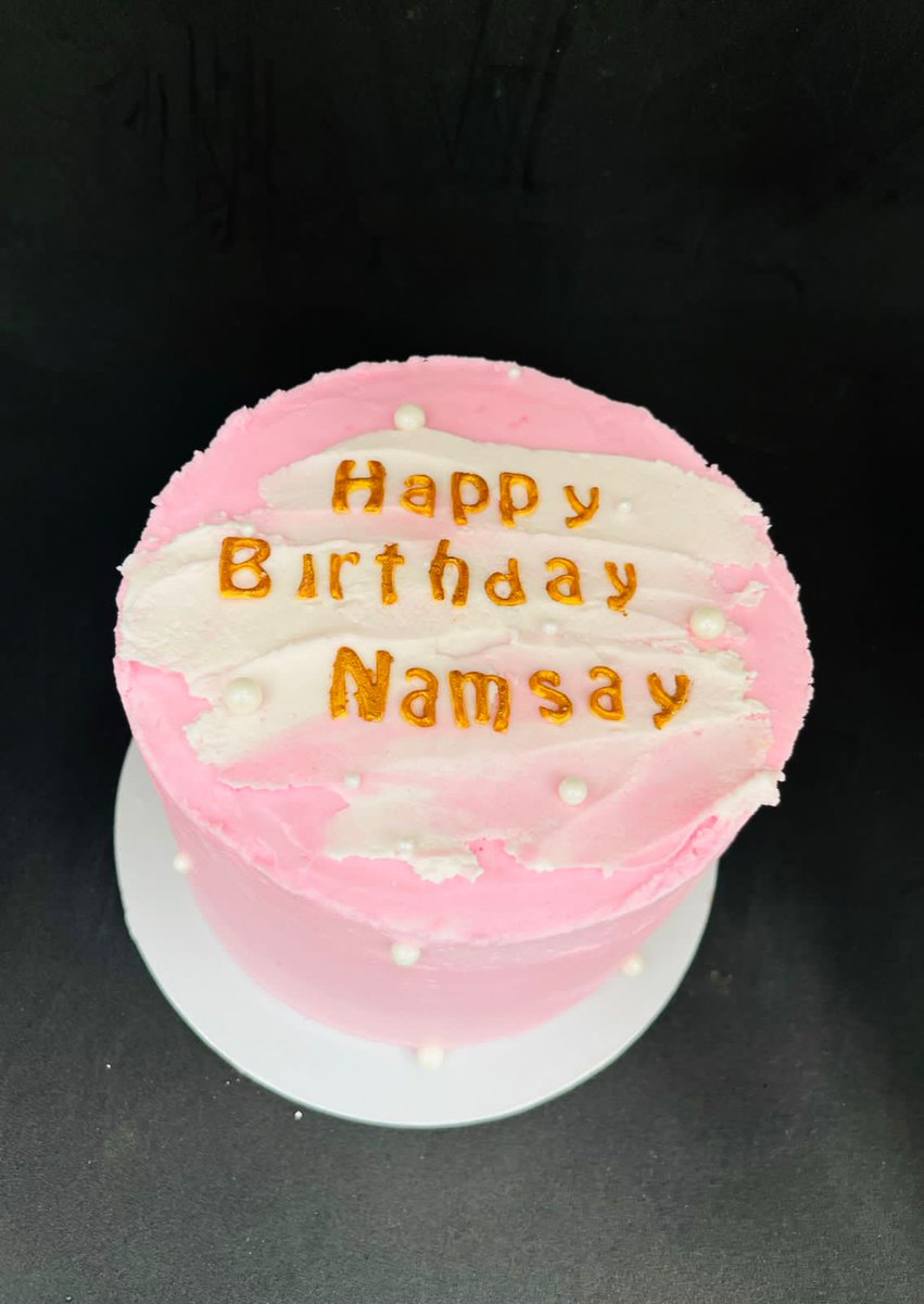 HeyMarciaM's tweet photo. BLESS MY HUSTLE

MINI CAKES AVAILABLE https://t.co/bCcNDCr9S6