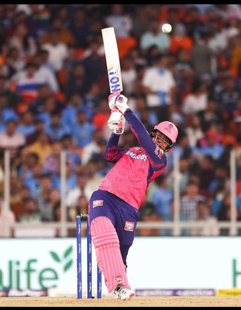We love Rajasthan Royals😊😊😊
#RR 
#RajasthanRoyals