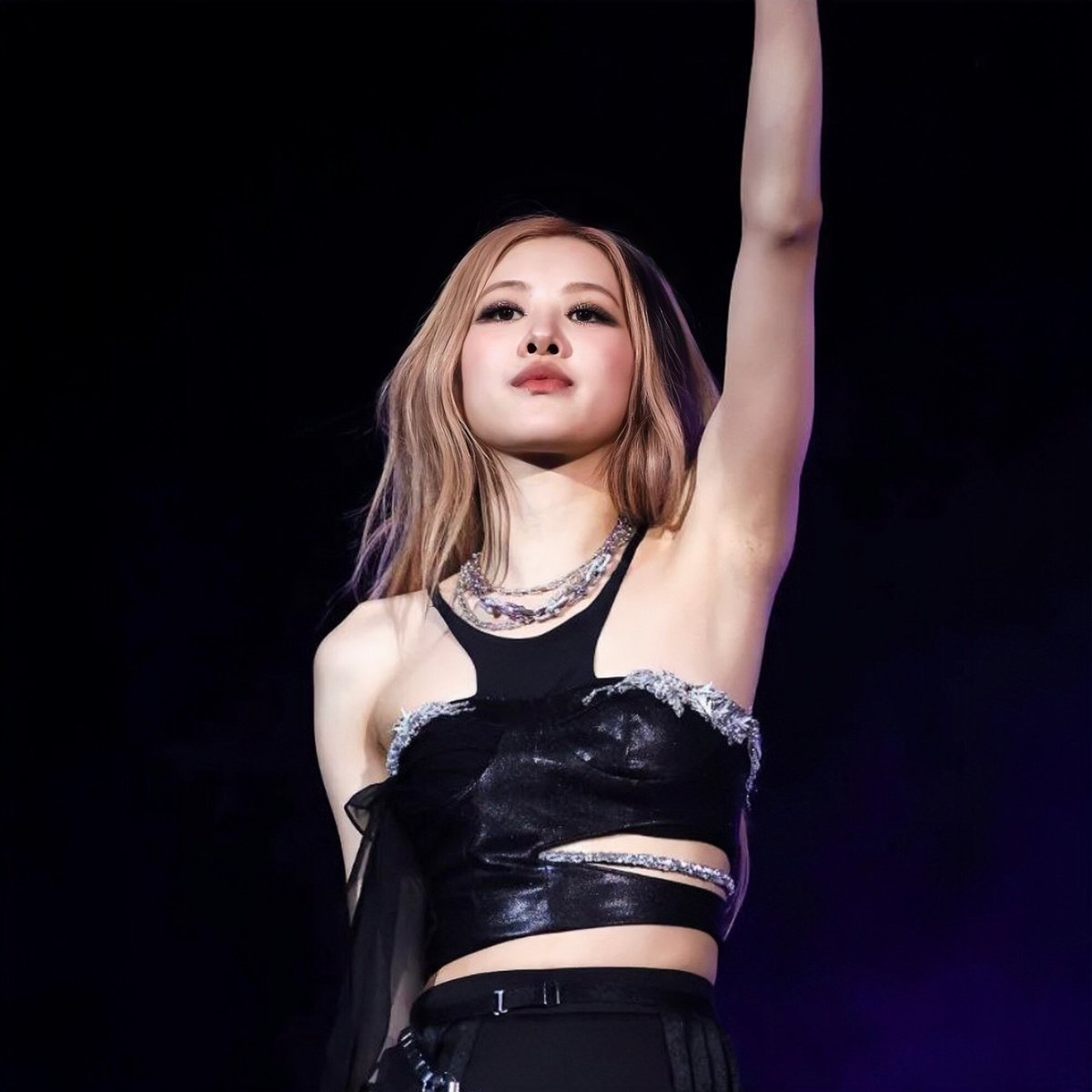 READY4BLINK's tweet photo. #PINKCHELLA #COACHELLA2023 #BLACKPINK #BLACKPINKatCoachella https://t.co/SLBjpdjxqL