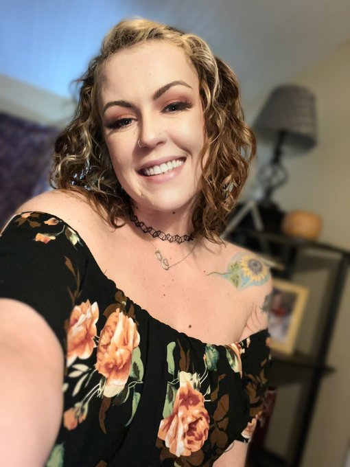 Give me your best smile ❤️ #beauty #influencer #tempted #smile #love #ThiccThighs #bratsub https://t<a href="/tag/beauty"class="tags">#beauty</a><a href="/tag/influencer"class="tags">#influencer</a><a href="/tag/love"class="tags"><span>#love</span></a><a href="/tag/smile"class="tags"><span>#smile</span></a><a href="/tag/tempted"class="tags"><span>#tempted</span></a><a href="/tag/thiccthighs"class="tags"><span>#thiccthighs</span></a><a href="/tag/bratsub"class="tags"><span>#bratsub</span></a>