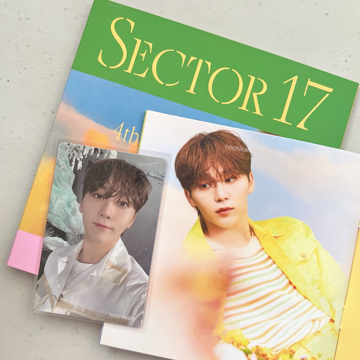 hochikart's tweet photo. wts lfb seventeen ph #hochikartsells

sector 17 compact ver (unsealed) sets
• jun set w/ compact ver pc
• seungkwan set w/ new heights ver pc
• ₱400 ea set

https://t.co/H8SSRUMDNy for more info
dm/reply to claim 🌼 https://t.co/16ZFrDBYm1