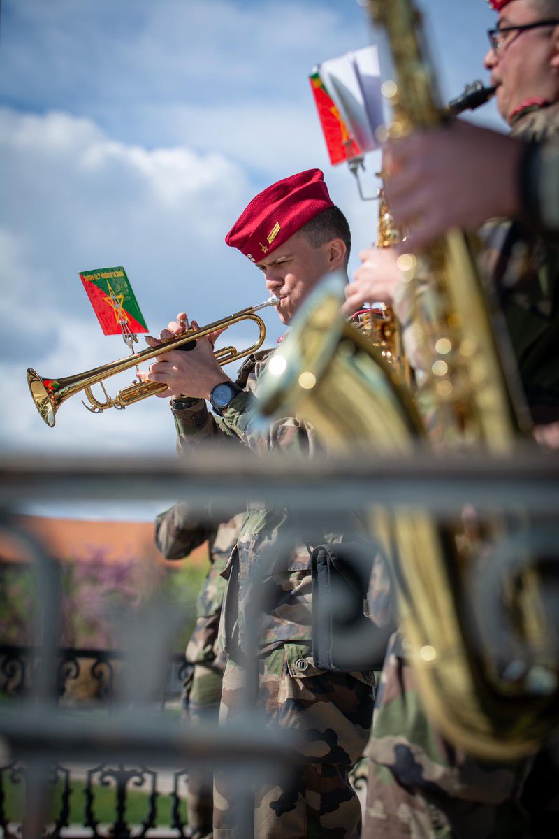 1erSpahis's tweet image. Allez on commence en musique cette semaine !
On soigne sa partition et on joue jusqu’à la fin, on reste accordé aux autres, on fait ses gammes sans fausse note, on joue proprement au sein de sa formation 🎶🎵🎺🎷
#MondayMotivation 
#Spahis