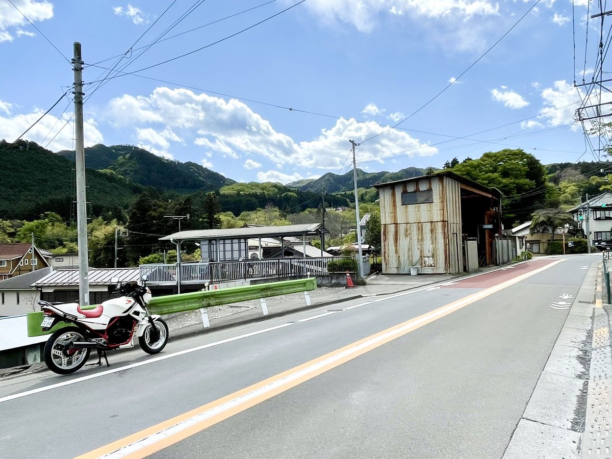 EightyQuarter's tweet photo. VT試走
陣馬街道に入ります🏍

# VT250FC vt250f https://t.co/n0pR6fJieZ
