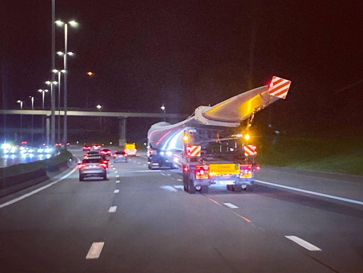 BelgoPilotsBE's tweet photo. Despite the short week, there was sufficient variation. 🤩

🇳🇱🇧🇪🇱🇺🇫🇷🇩🇪

#uitzonderlijkvervoer #uitzonderlijktransport #convoiexceptionnel #transportexceptionnel #exceptionaltransport #abnormalload #schwertransport #bredlast

✉️ pilots@belgopilots.be
🌐 https://t.co/xTDY7FIZud https://t.co/aGZlTynpXY