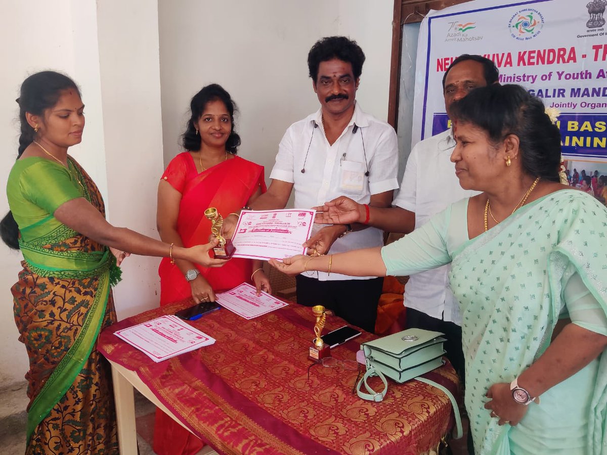 mybtiruvallur's tweet image. 15.04.2023: Skill Based Entrepreneurship Programme of Tailoring &amp;amp; Embroidery Valedictory event was organized at Lakshmi Nagar, Poonamallee #Tiruvallur

@Nyksindia @YASMinistry