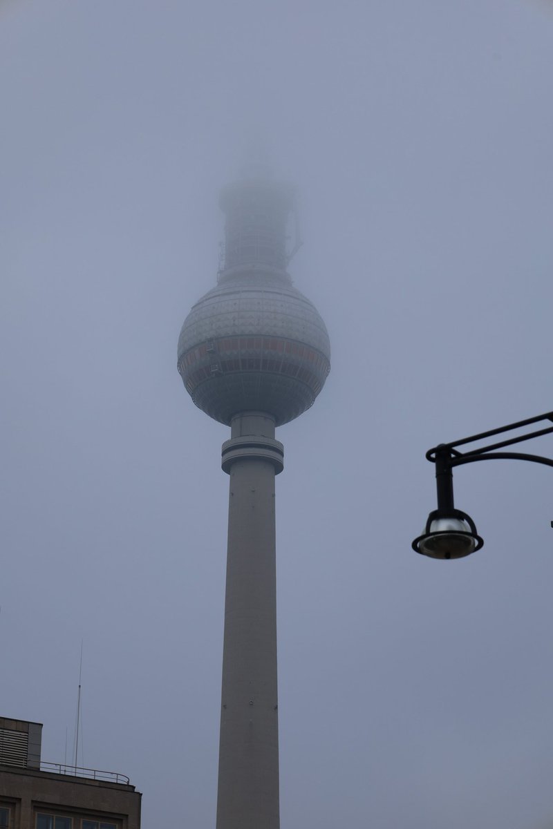 6jj's tweet image. Good morning, Berlin!
Arriving early to #PyConDE