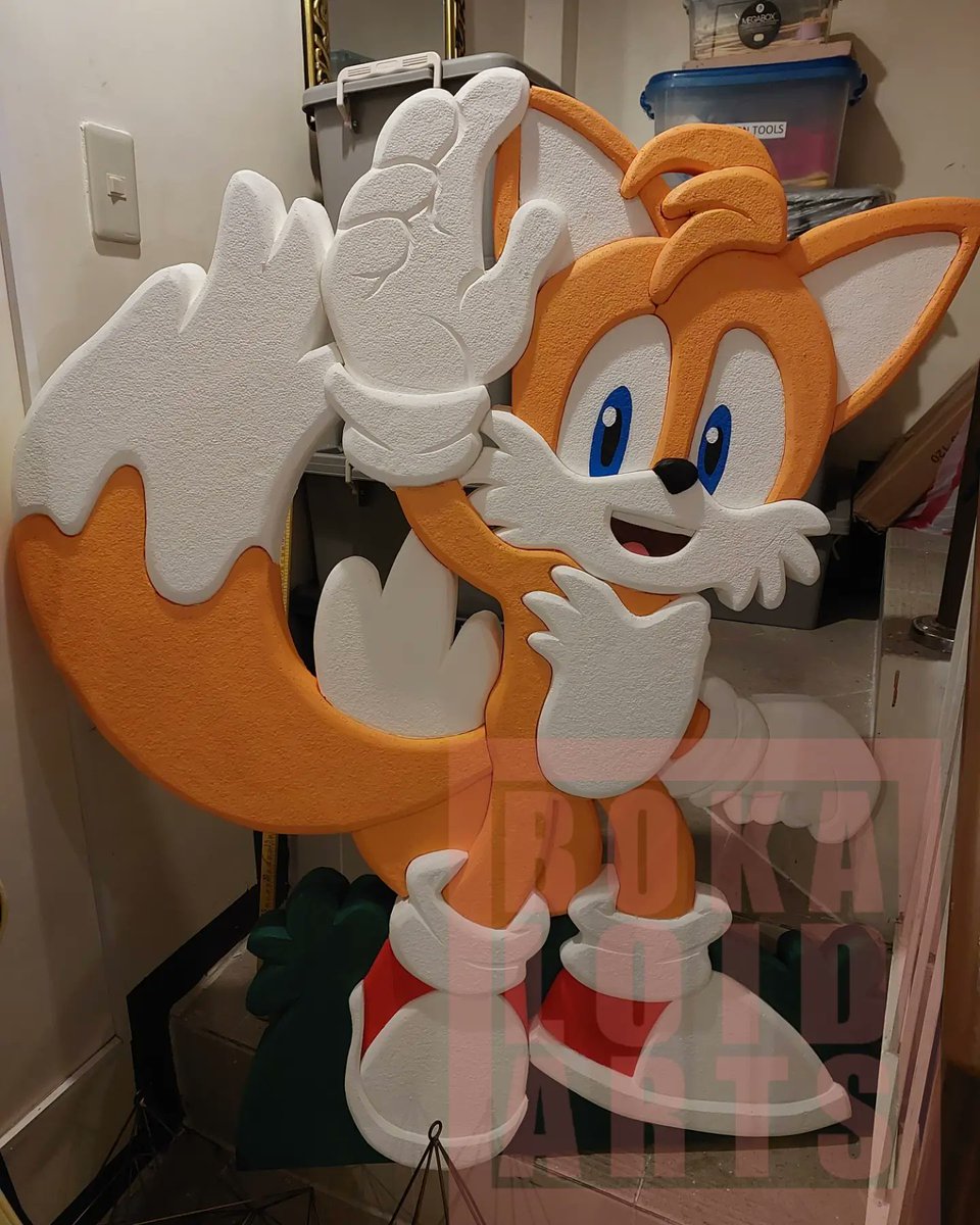 Took on a kid's party project because it's <a href="/sonic_hedgehog/">Sonic the Hedgehog</a>!!!! #SonicTheHedeghog
#sonicfanart #sonicfan 

I made these 4ft Styrofoam Standees.