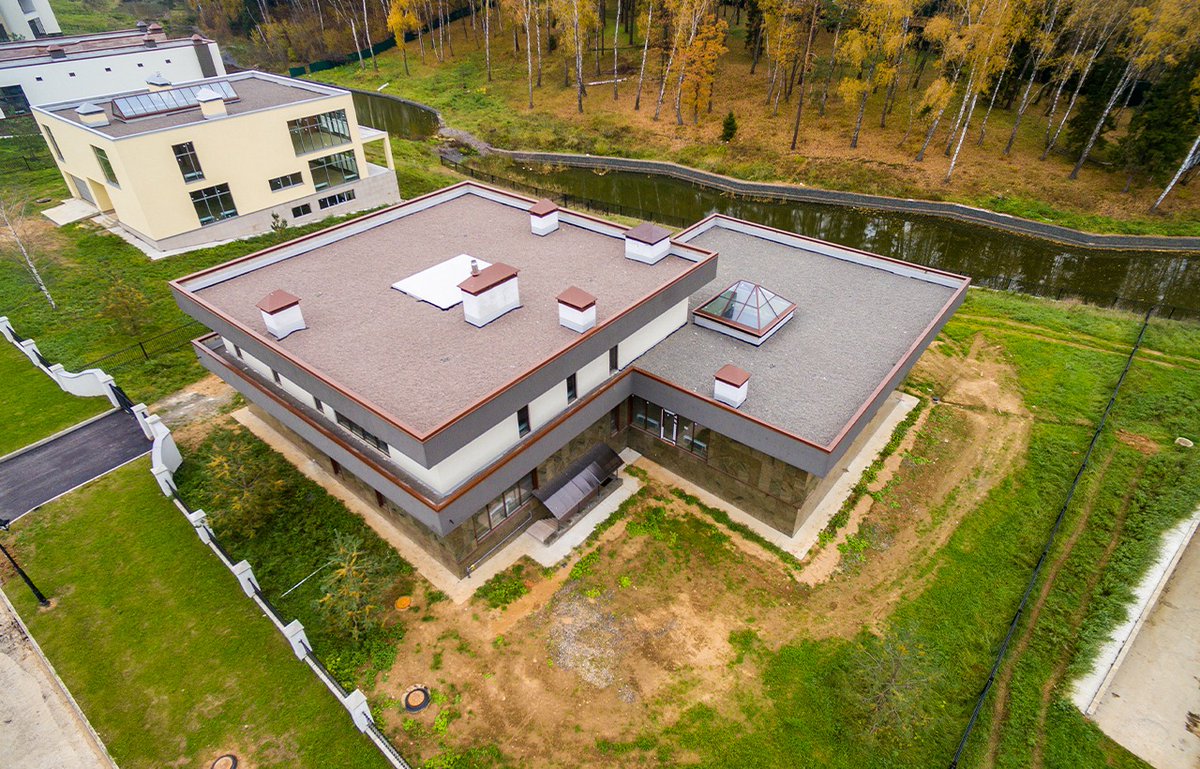 bmreporter's tweet photo. As per Vastu, rectangular plots are best for building purposes. Even though square plots are also good as they are related to peace and joy, rectangular plots are better as they bring wealth and good health.
#vastu #rectangularplots #building #squareplots #bmr #buildingmaterials https://t.co/VDvEO7bOXJ