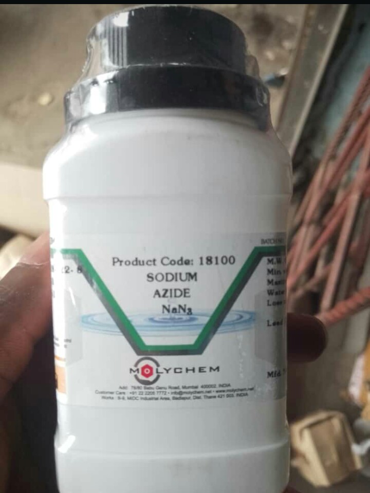 chiugoscien's tweet photo. #SodiumAzide
Sodium Azide
#chemicals
#ng #lagos #abuja https://t.co/H1sDJPyFcw