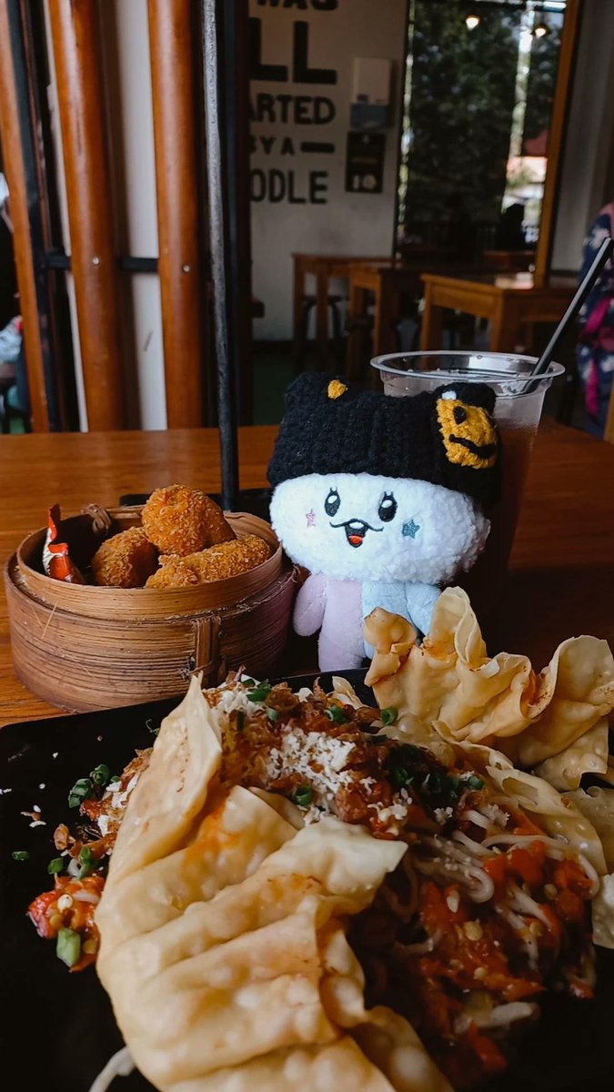 dobbyzoy's tweet photo. @kawairuto Makasihhh 😂🫶🏻 ini ada versi mam gacoan juga https://t.co/rmAbpv0Ixe