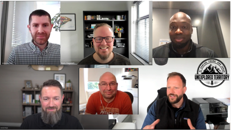 Today we released the latest episode featuring @vmegie discussing Azure VMware Solution. Over the year, we created a mini overview series of the VMware Cloud Services. You can explore the episodes using this convenient list frankdenneman.nl/2023/04/17/vmw… #VMware #VMC