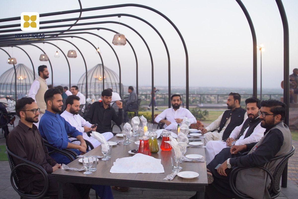 nexusideaspk1's tweet photo. ParkView City Islamabad recently held a lavish Iftar dinner for their sales partners. The Nexus Ideas team also had the opportunity to attend this grand Iftar.

https://t.co/QkdqMLekJI

#iftar #iftarparty #Ramzan  #society #pakistan #realestate #islamabad #property #realtors https://t.co/v11t4xlgxs