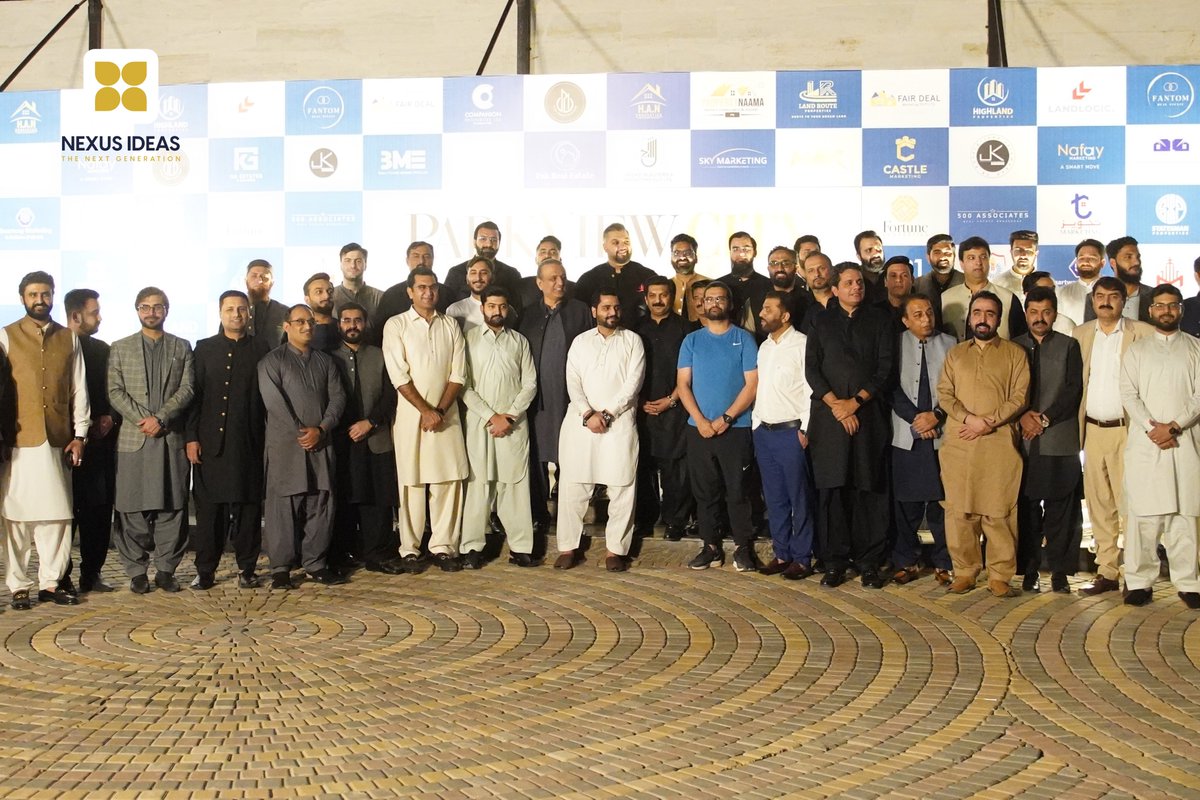 nexusideaspk1's tweet photo. ParkView City Islamabad recently held a lavish Iftar dinner for their sales partners. The Nexus Ideas team also had the opportunity to attend this grand Iftar.

https://t.co/QkdqMLekJI

#iftar #iftarparty #Ramzan  #society #pakistan #realestate #islamabad #property #realtors https://t.co/v11t4xlgxs