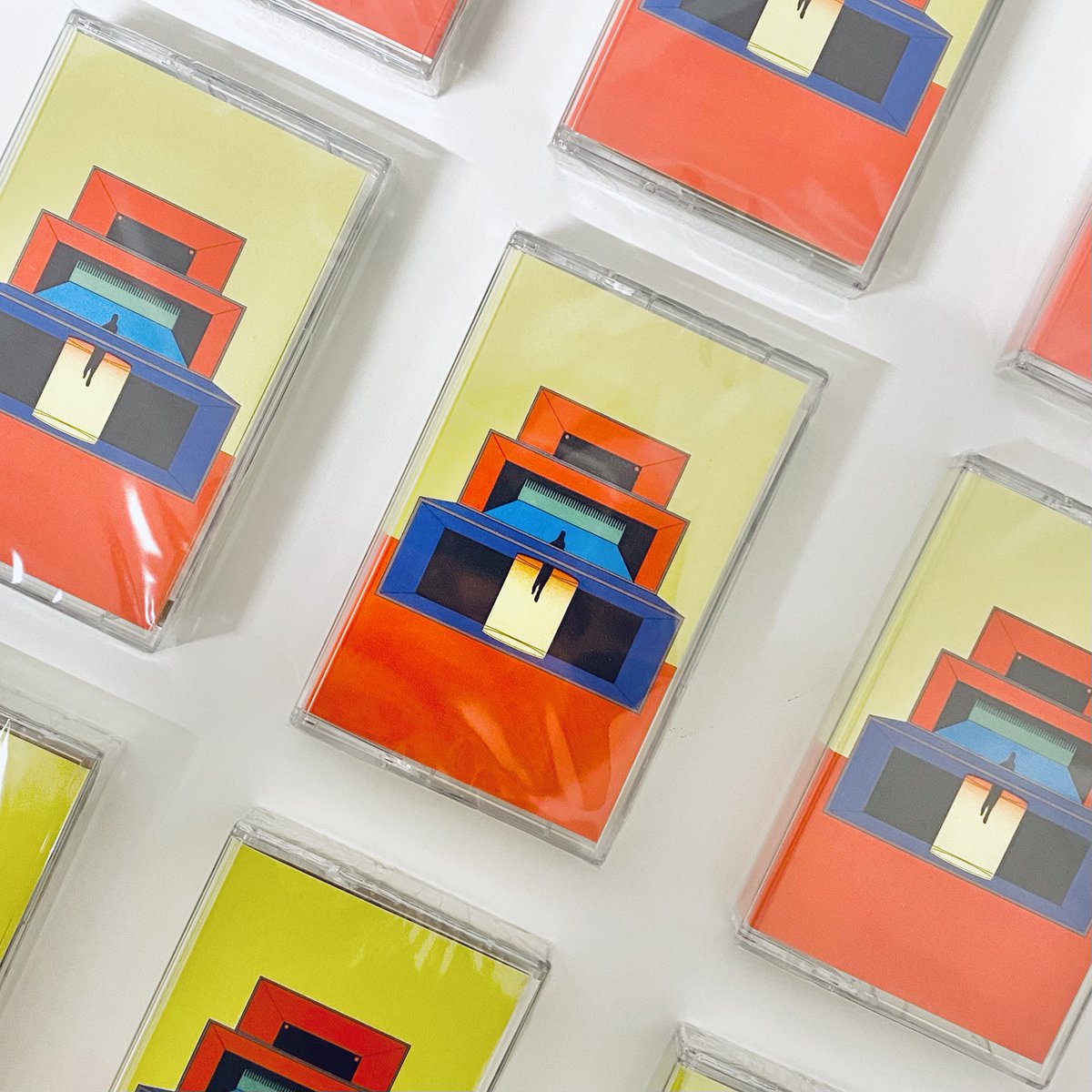 kankyorecords's tweet image. NYを拠点とする謎多きアンビエント作家”Corntuth“によって2022年に自主レーベル【Flow State Records】からリリースされた3rdアルバムを世界初入荷。ミニマルなシーケンスをベースに温かみを感じる牧歌的なサウンドが合わさり有機的で広大な情景が広がるアンビエント作品。DLコード付属。推薦作品◎