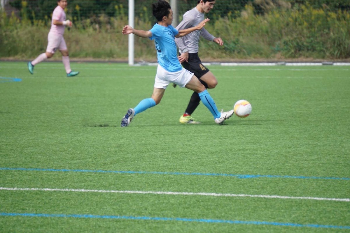 FC___LEO's tweet photo. F.C.LEOメンバー紹介【A数⠀きょうすけ】

みんなの頼れるスーパー監督。
大会ではコートの中でも外でも声を出し、チームを導きます👏彼の頭の中には常に勝利への方程式が出来上がっているのです。
彼の駿足をお見逃し無く😎 https://t.co/z9vTveoWE3