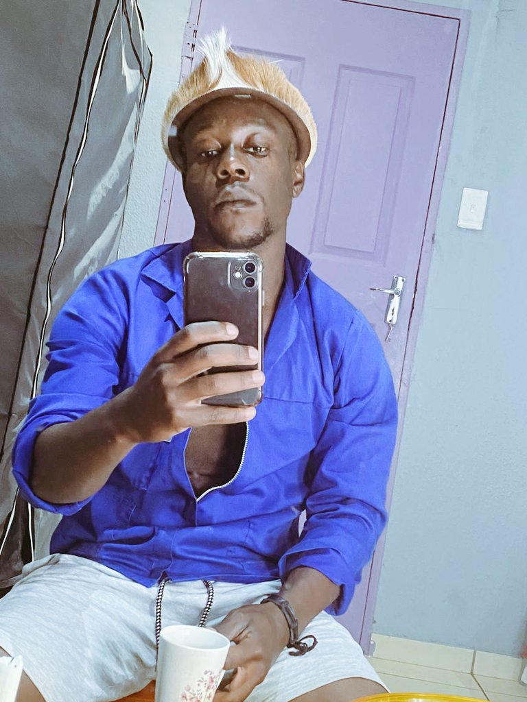 EmgeeWaMtsonga's tweet photo. Holeni https://t.co/BitT0TAwXW
