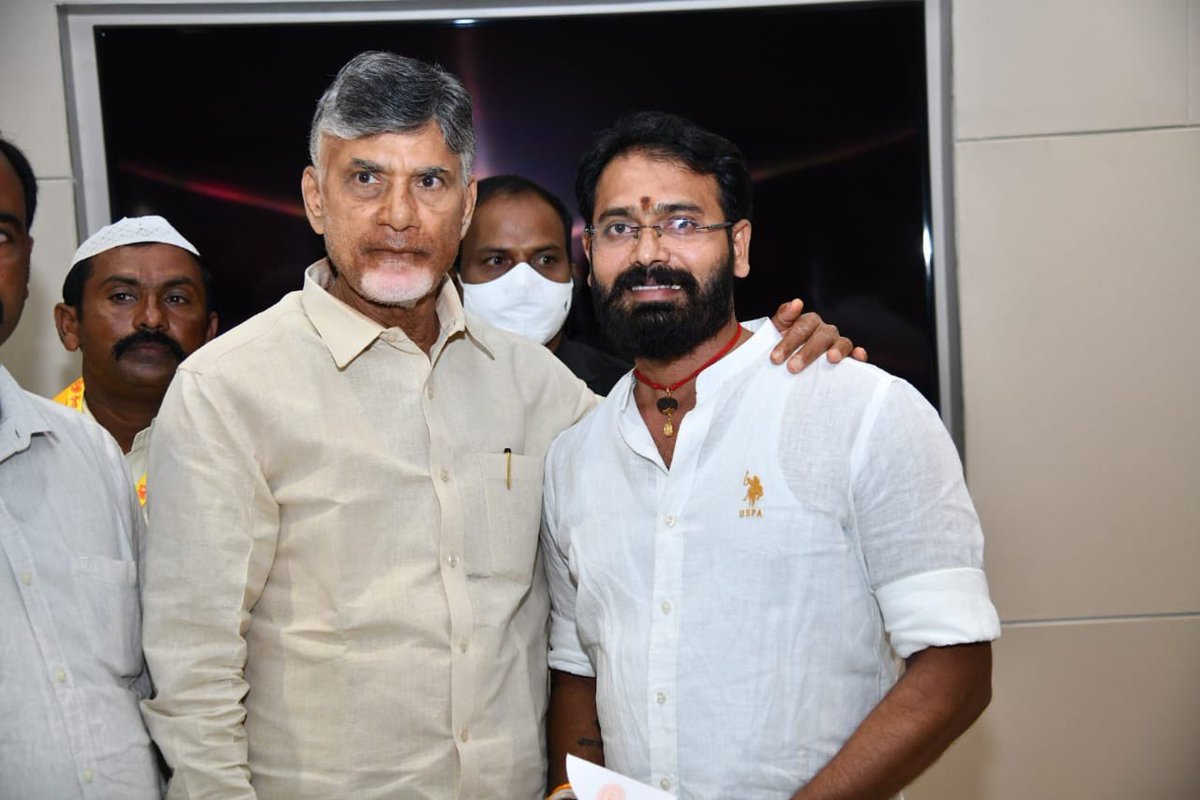 _TY_Official_'s tweet photo. కడప జిల్లా తెలుగు యువత ప్రధాన కార్యదర్శి విజయ్ కుమార్ రెడ్డి గారికి హృదయ పూర్వక జన్మదిన శుభాకాంక్షలు. https://t.co/S7lEV0zqKw