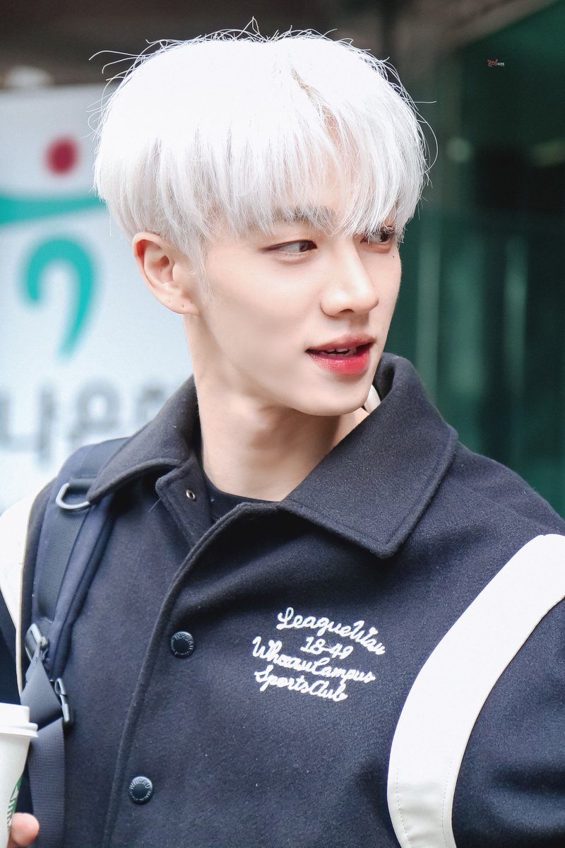 REDLINE_0330's tweet photo. 230417 뚜근뚜근 컴백날이다>_<🤍
#기광 #이기광 #프레데터 https://t.co/EQVs0Qjnj0
