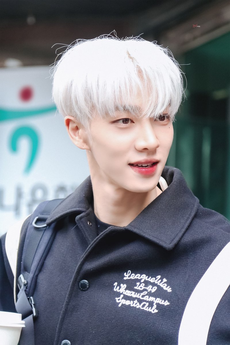 REDLINE_0330's tweet photo. 230417 뚜근뚜근 컴백날이다>_<🤍
#기광 #이기광 #프레데터 https://t.co/EQVs0Qjnj0